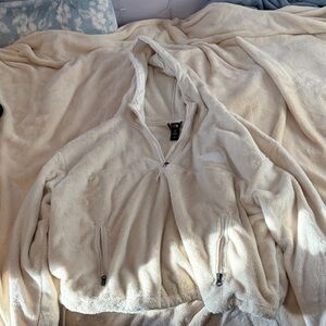 The North Face Women's Cream Fleece Jacket